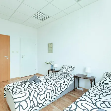 Metro Kabaty * Varsó