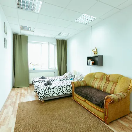 Metro Kabaty Hostel *