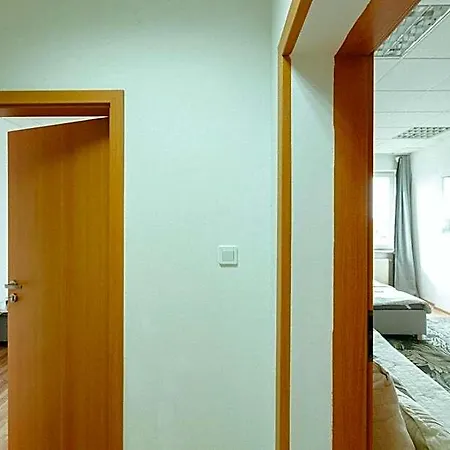 Metro Kabaty Hostel Βαρσοβία