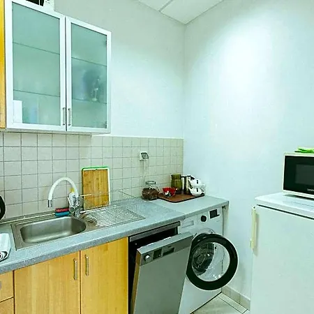 Metro Kabaty Hostel *