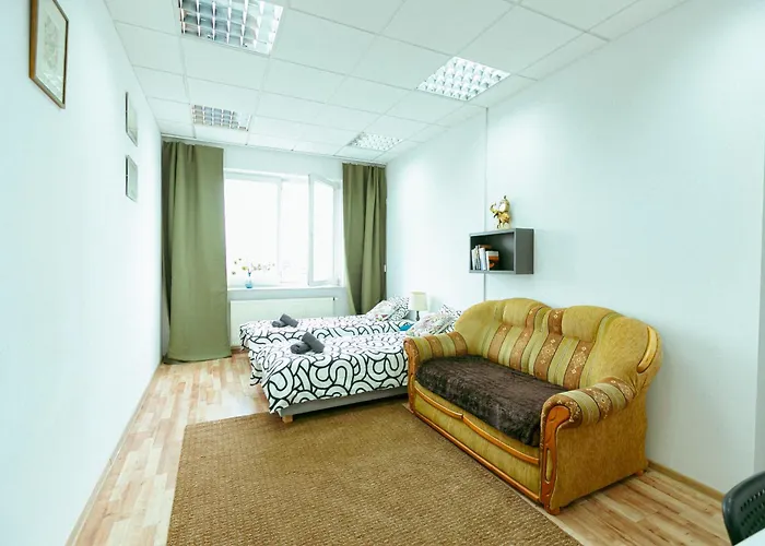 Metro Kabaty Hostel *